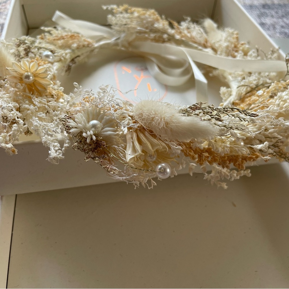 Noralee floral head wreath